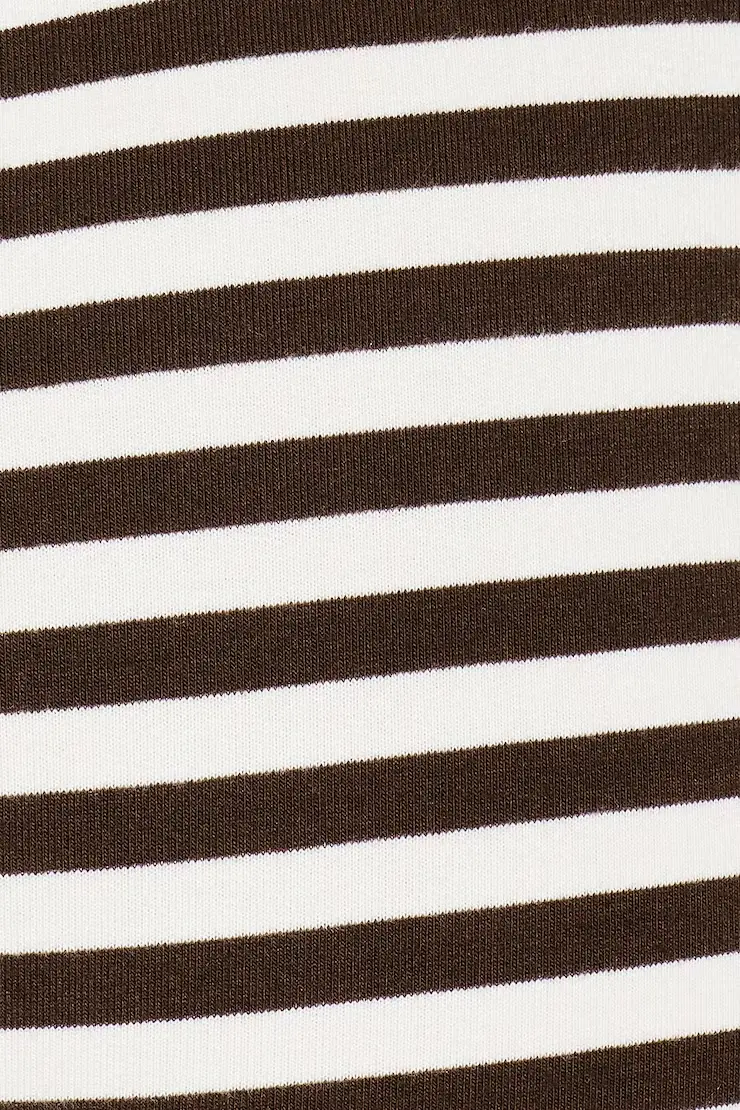 Stretchterry Cheeky Shorts - Image 6