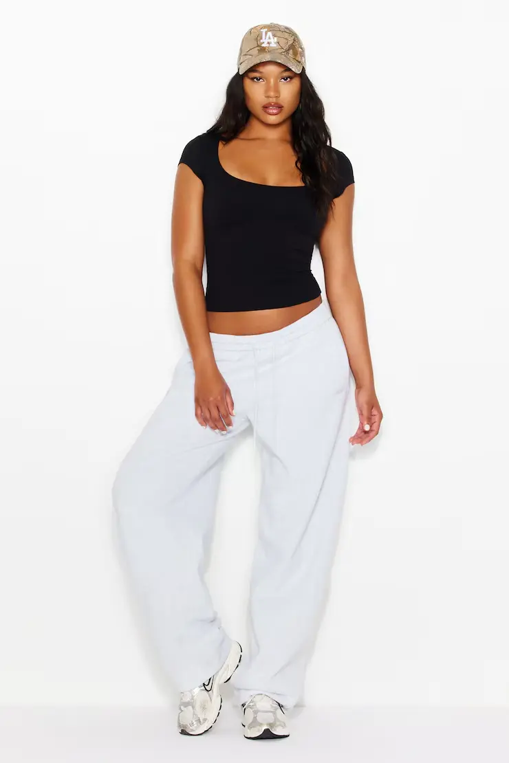 Sleek Underbust T-Shirt - Image 3