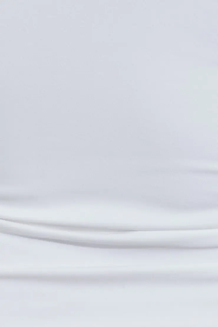 Sleek V-Neck Long Sleeve Top - Image 4