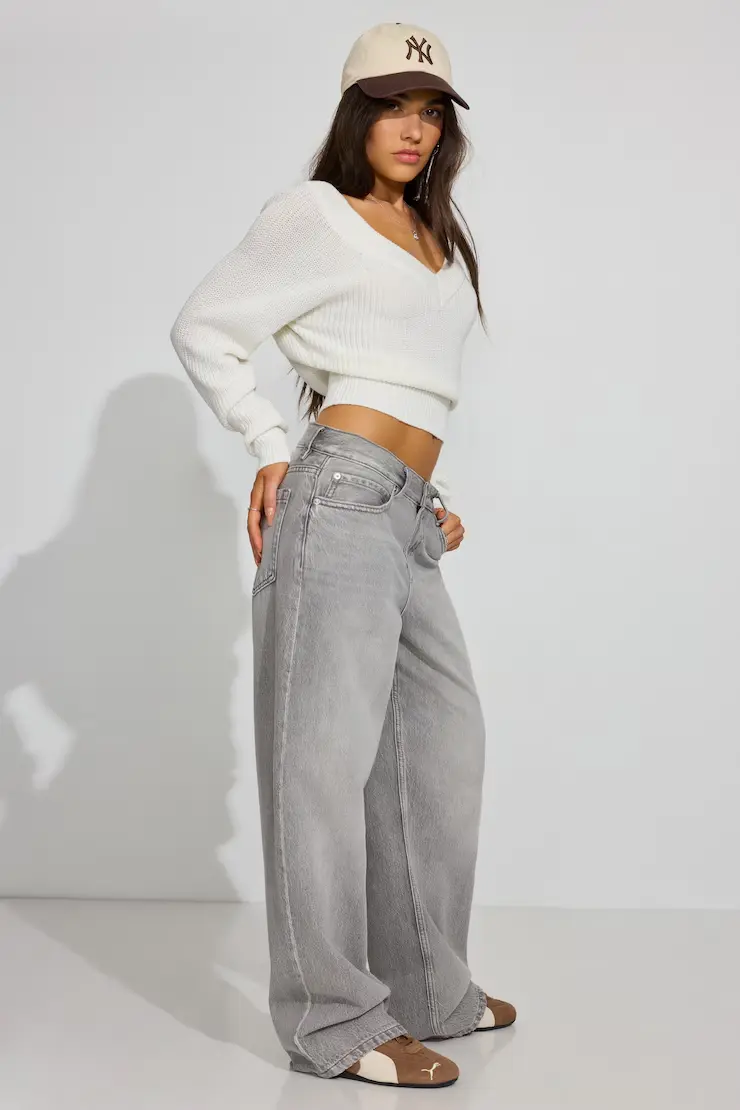 Low Rise Baggy Jeans - Image 2