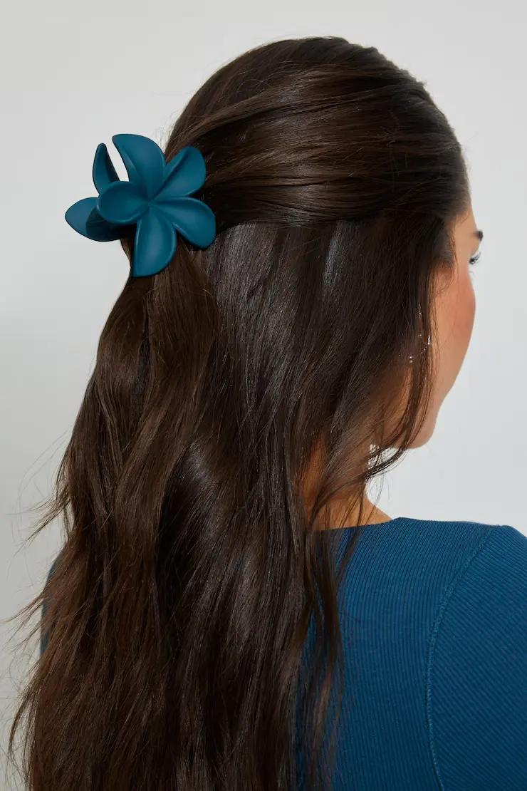 Matte Flower Hair Claw