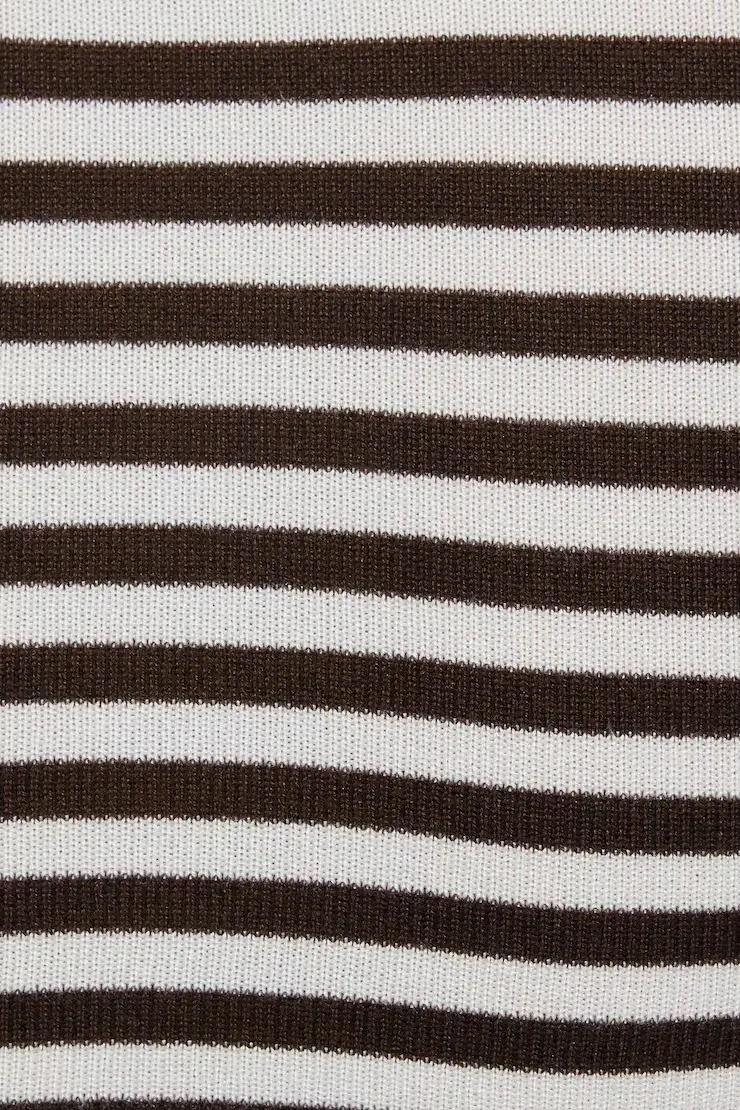 Reya Fitted Off Shoulder Sweater - Image 5
